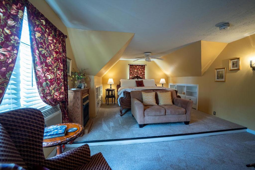 5 Ojo Inn Bed And Breakfast Eureka Springs Ngoại thất bức ảnh